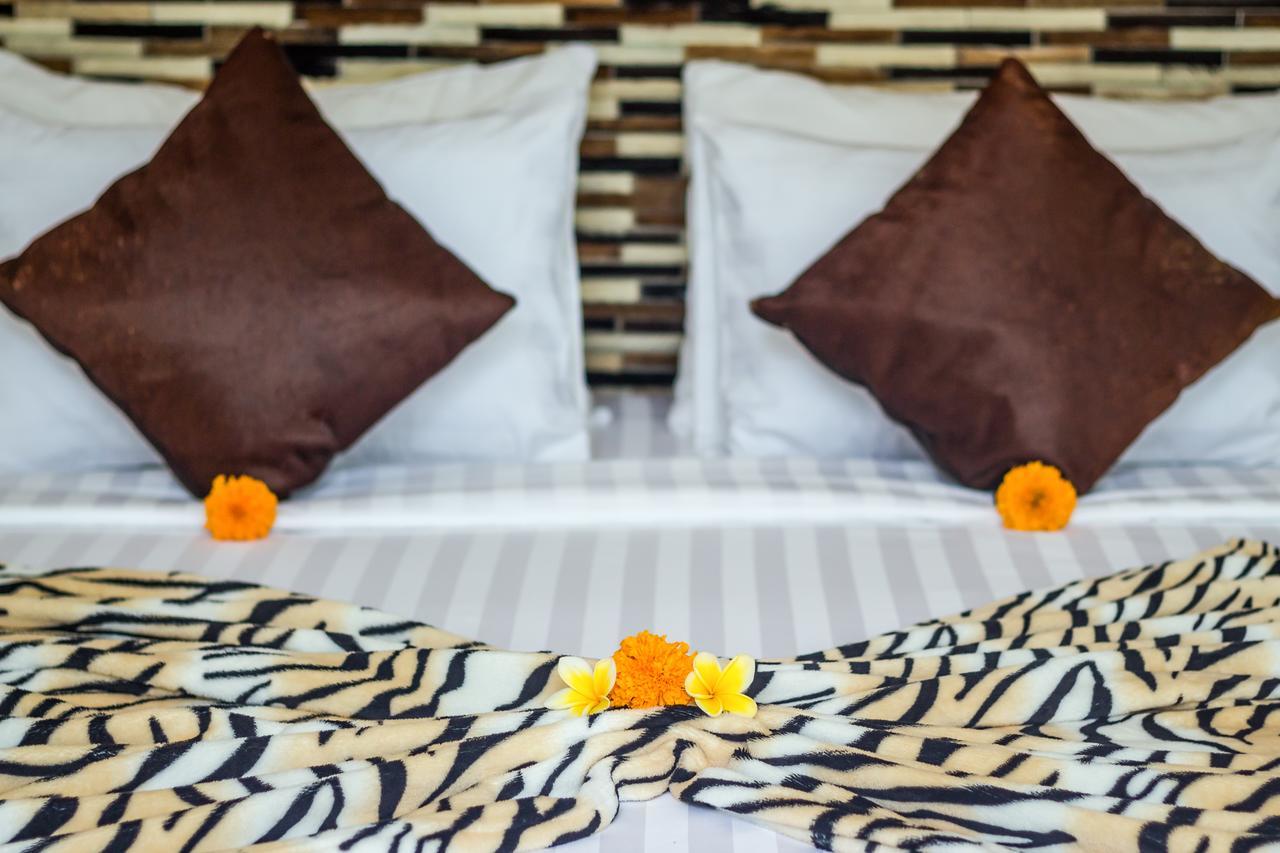 Villa Safari Семиньяк Экстерьер фото